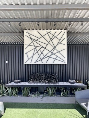 Property grounds - Modern resort living in the desert (Palm Springs)