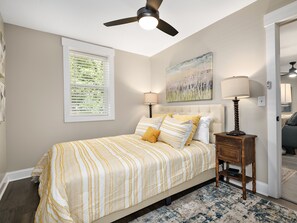 2 chambres, bureau, fer et planche à repasser, Wi-Fi gratuit