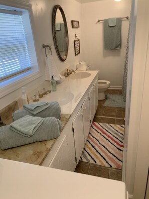 Bathtub