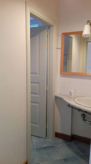 Douche, bidet