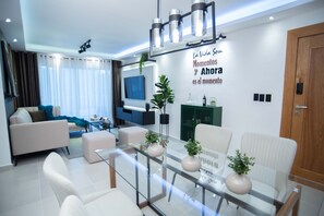 Deluxe Apartment | In-room dining - Diamond Apartment (Santiago de los Caballeros)