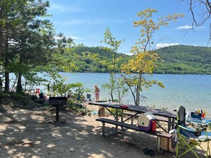 Sun loungers, beach towels