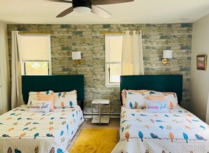 3 bedrooms, desk, iron/ironing board, travel crib