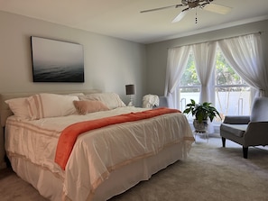 4 bedrooms, iron/ironing board, free WiFi, bed sheets