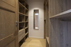 Interior - Exquisite UBAC Apartment with Swimming Pool, Offering Breathtaking Views of the Lake and Mountains" (TALLOIRES MONTMIN)