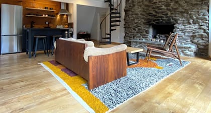 Beautiful stream side cottage in the woods