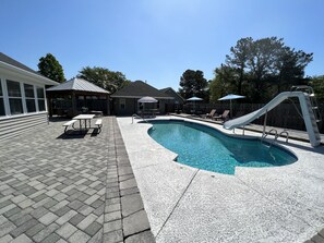 Outdoor pool - 3 bedroom, private heated pool, hot tub & less than 20 minutes from the beaches! (Longs)