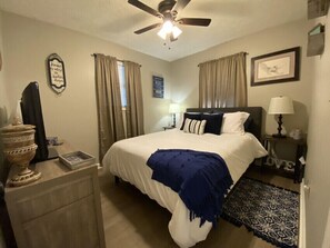 3 間睡房、熨斗/熨衫板、免費 Wi-Fi、床單