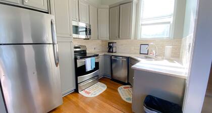 Château Resort on Lake w/Saltwater Pool + HotTub