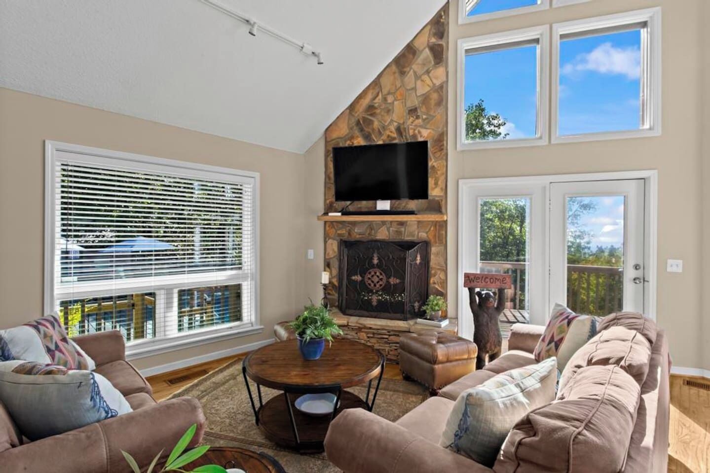 Televisie, boeken en een stereo