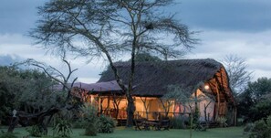 Exterior - Ekorian's Mugie Camp (Sukuta Mugie)