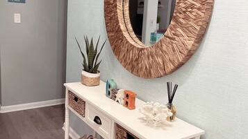 2 makuuhuonetta, silitysrauta/-lauta, Wi-Fi, vuodevaatteet