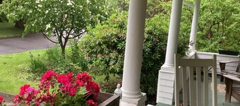 Great Barrington/Housatonic Getaway—bring your dog!