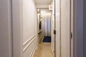 Interior - Blue Santa Croce apartment by Mmega (Florence)