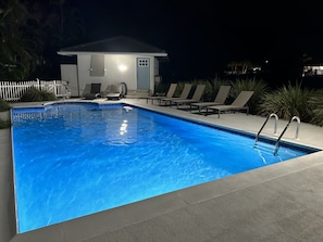 Piscine extérieure, piscine chauffée