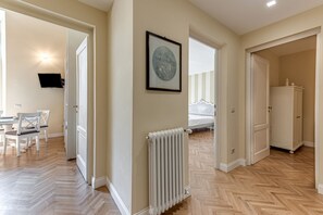 3 chambres, fer et planche à repasser, Wi-Fi, literie fournie