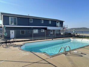 Seasonal outdoor pool