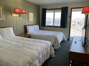 Chambre Double, accès piscine, vue lac