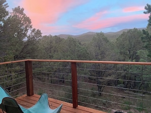 Property grounds - Scenic cabin in Carson National Forest (Ranchos de Taos)