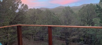 Scenic cabin in Carson National Forest