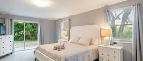 4 bedrooms, iron/ironing board, travel cot, free WiFi