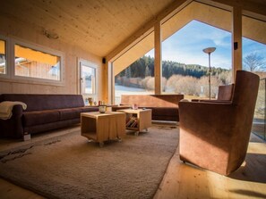 TV - Premium mit 5 SZ,Sauna o IR-Sauna+SP by Interhome (Sankt Georgen am Kreischberg)