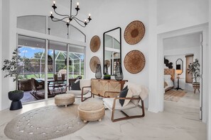 4 bedrooms, desk, iron/ironing board, free WiFi