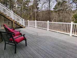 Property grounds - Beautiful home in Orleans. Park, Beach, Lake & Ocean.  Telsa charge (Orleans)