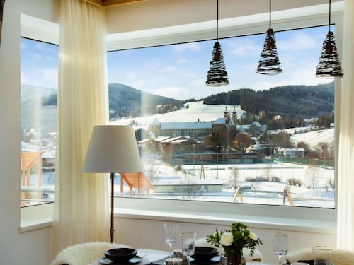 für 11 Personen mit Sauna oder IR-Sauna by Interhome