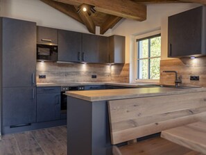 Fridge, oven, dishwasher, cookware/dishes/utensils - Superior # 3A mit Sauna by Interhome (Uttendorf)