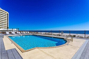 Unclassified image, 5 of 43, button