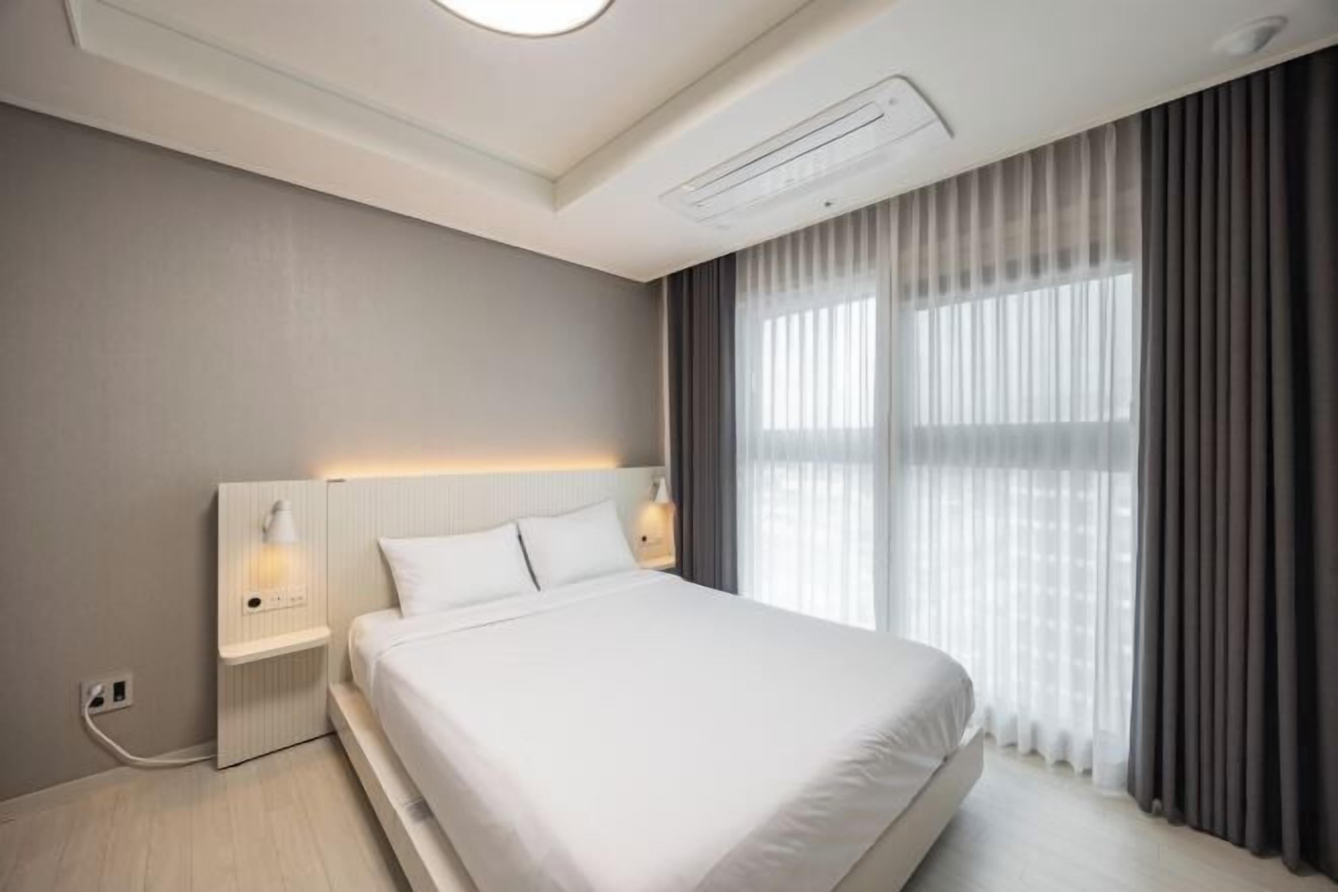 Individually decorated, individually furnished, free WiFi, bed sheets