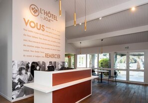 Lobby - L Hotel by JOA Saint Paul Les Dax (Saint-Paul-les-Dax)