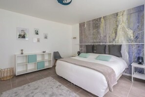 2 bedrooms, free WiFi, bed sheets