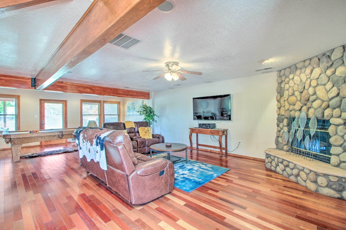 'Casa Especial' Family Retreat w/ Pool Table!