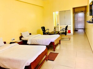 Habitación doble estándar | Wifi gratis y ropa de cama