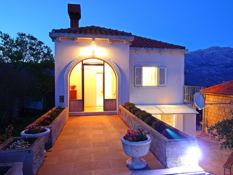 Apartment (One Bedroom Apartment with Balcony) | Exterior