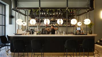 Bar (in der Unterkunft)
