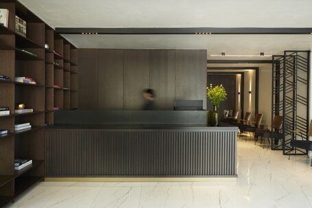 The Port Square Hotel - Image 9