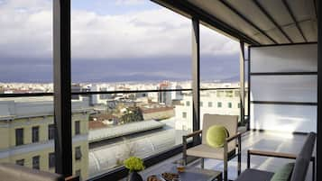 The Port Square Suite | Uitzicht vanaf balkon