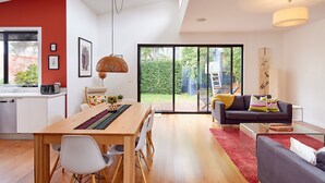 Unclassified image, 3 of 21, button - BOUTIQUE STAYS - Mordi Beach House (Mordialloc)