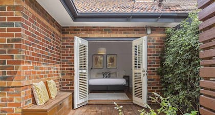 BOUTIQUE STAYS - Mordi Beach House