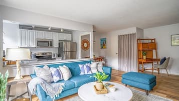 Téléviseur, bureau