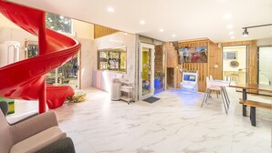 Exterior - Taean Irang Kidspoolvilla (Taean)