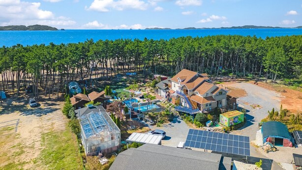 Exterior - Taean Irang Kidspoolvilla (Taean)