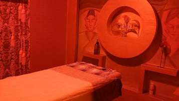 Salas de tratamiento para parejas y baño turco o hammam