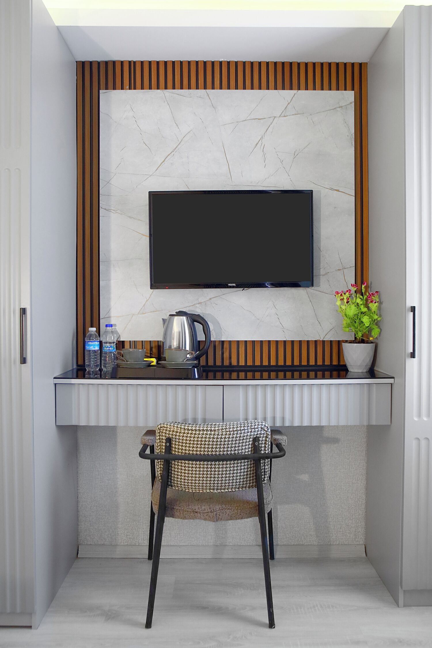 Premium bedding, minibar, in-room safe, desk