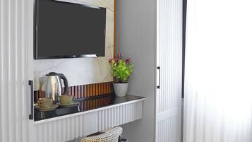 Standard Triple Room, 3 Twin Beds, City View | Premium bedding, minibar, in-room safe, desk