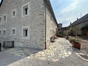 Exterior - A cocoon in the heart of the Jura (Chatillon)