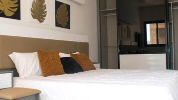 2 Schlafzimmer, Schreibtisch, Reisekinderbett, kostenloses WLAN